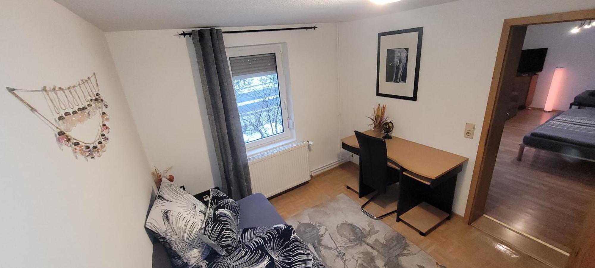 Suhl - Ihre Erholsame Arbeiterwohnung In Zentrumnaehe Экстерьер фото